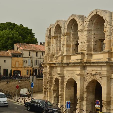 Aux Pieds Des Arenes Apartment Arles Exterior foto