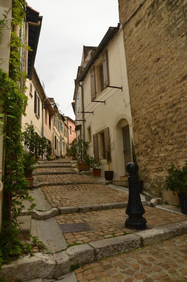 Aux Pieds Des Arenes Apartment Arles Exterior foto