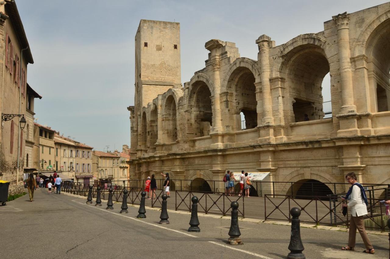 Aux Pieds Des Arenes Apartment Arles Exterior foto