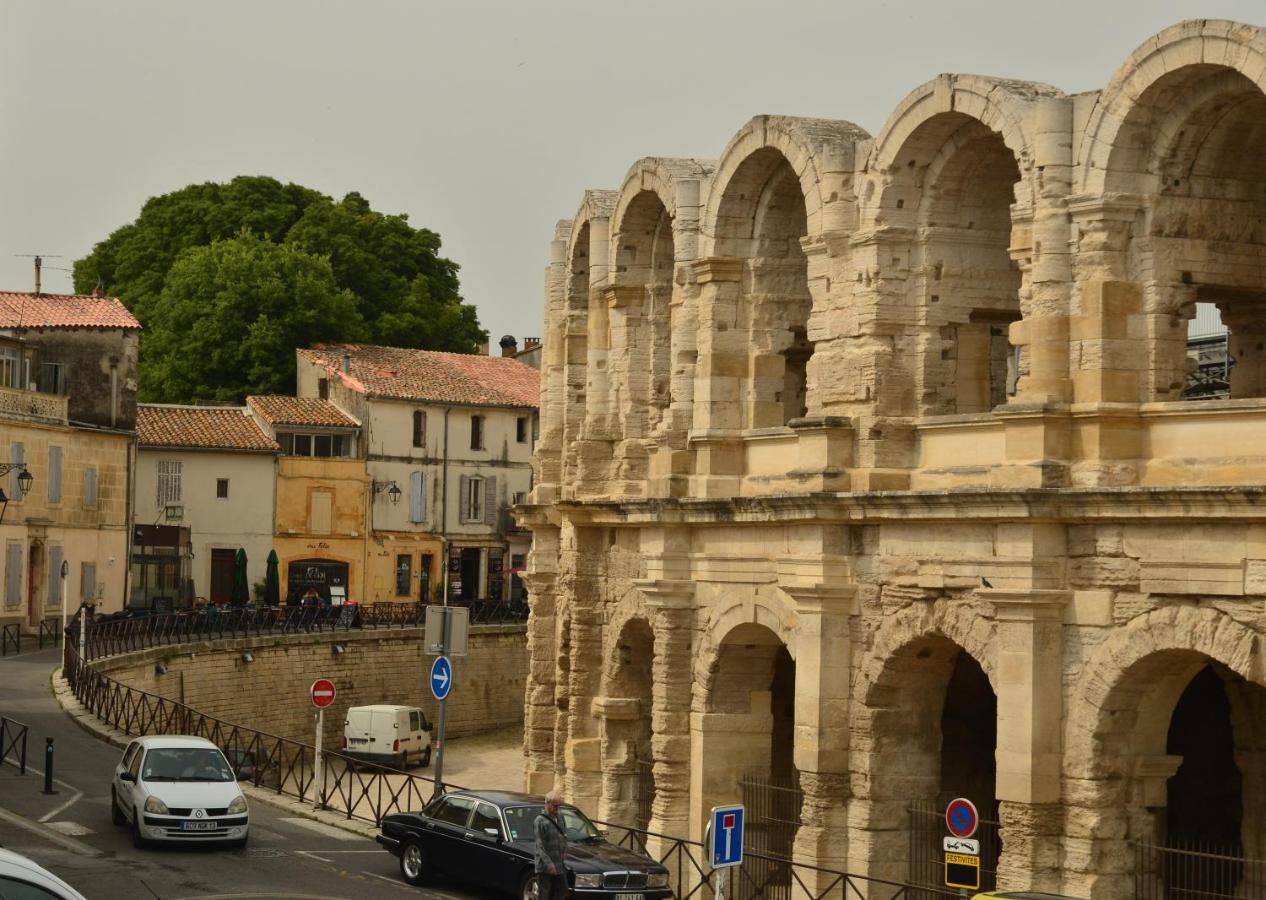 Aux Pieds Des Arenes Apartment Arles Exterior foto