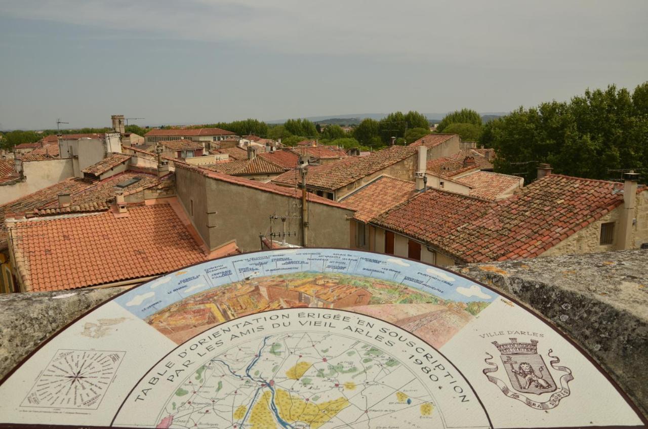 Aux Pieds Des Arenes Apartment Arles Exterior foto