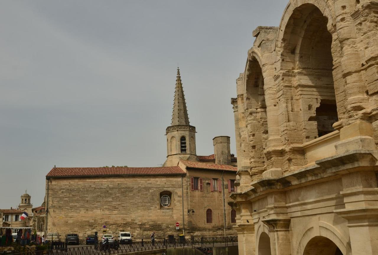 Aux Pieds Des Arenes Apartment Arles Exterior foto