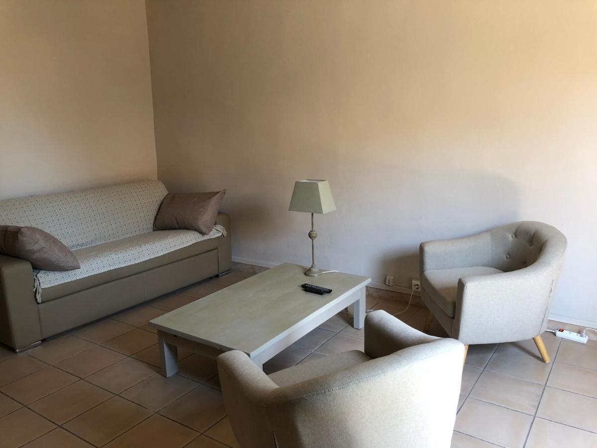 Aux Pieds Des Arenes Apartment Arles Exterior foto