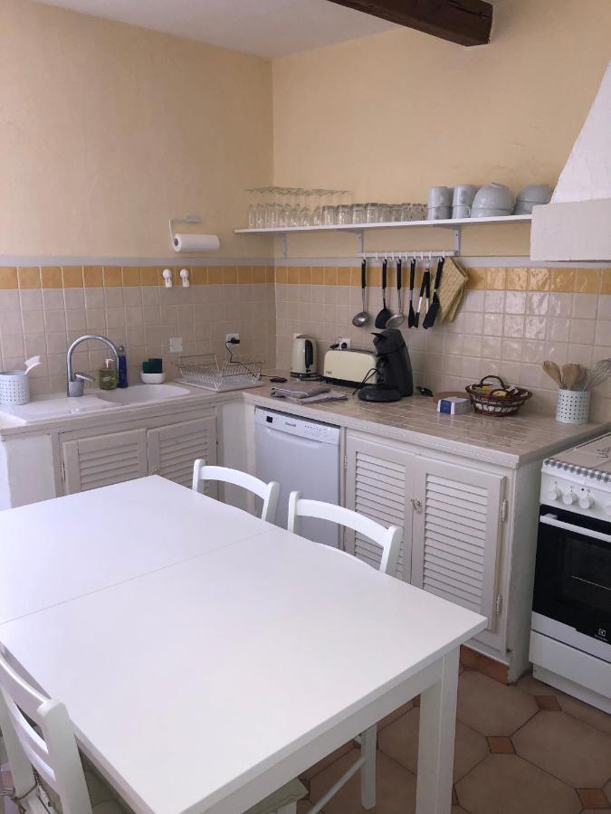 Aux Pieds Des Arenes Apartment Arles Exterior foto