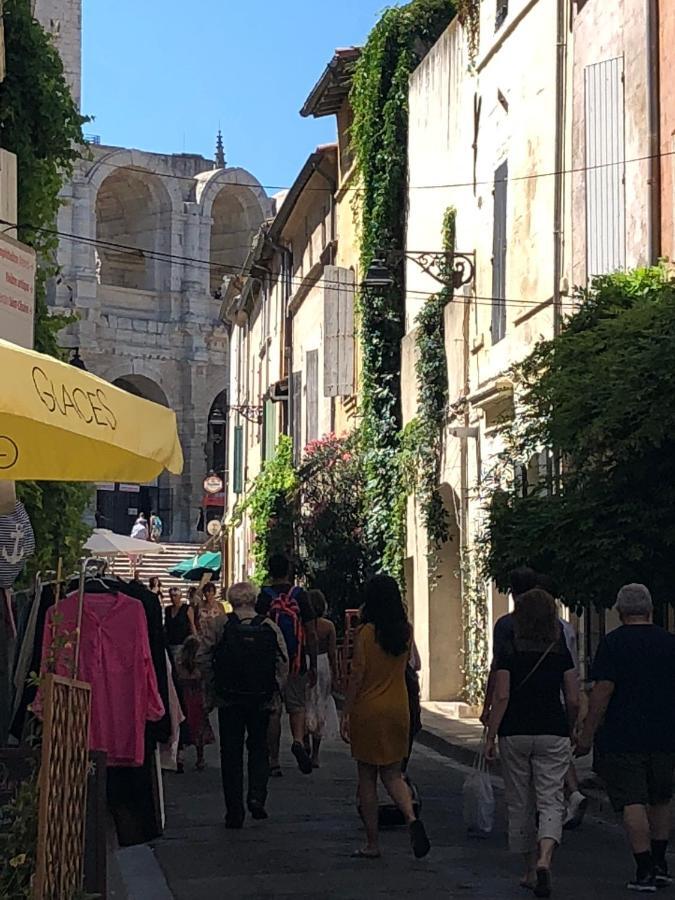 Aux Pieds Des Arenes Apartment Arles Exterior foto