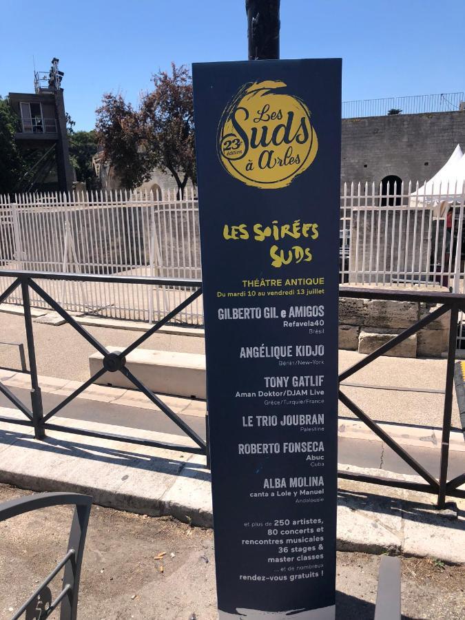 Aux Pieds Des Arenes Apartment Arles Exterior foto