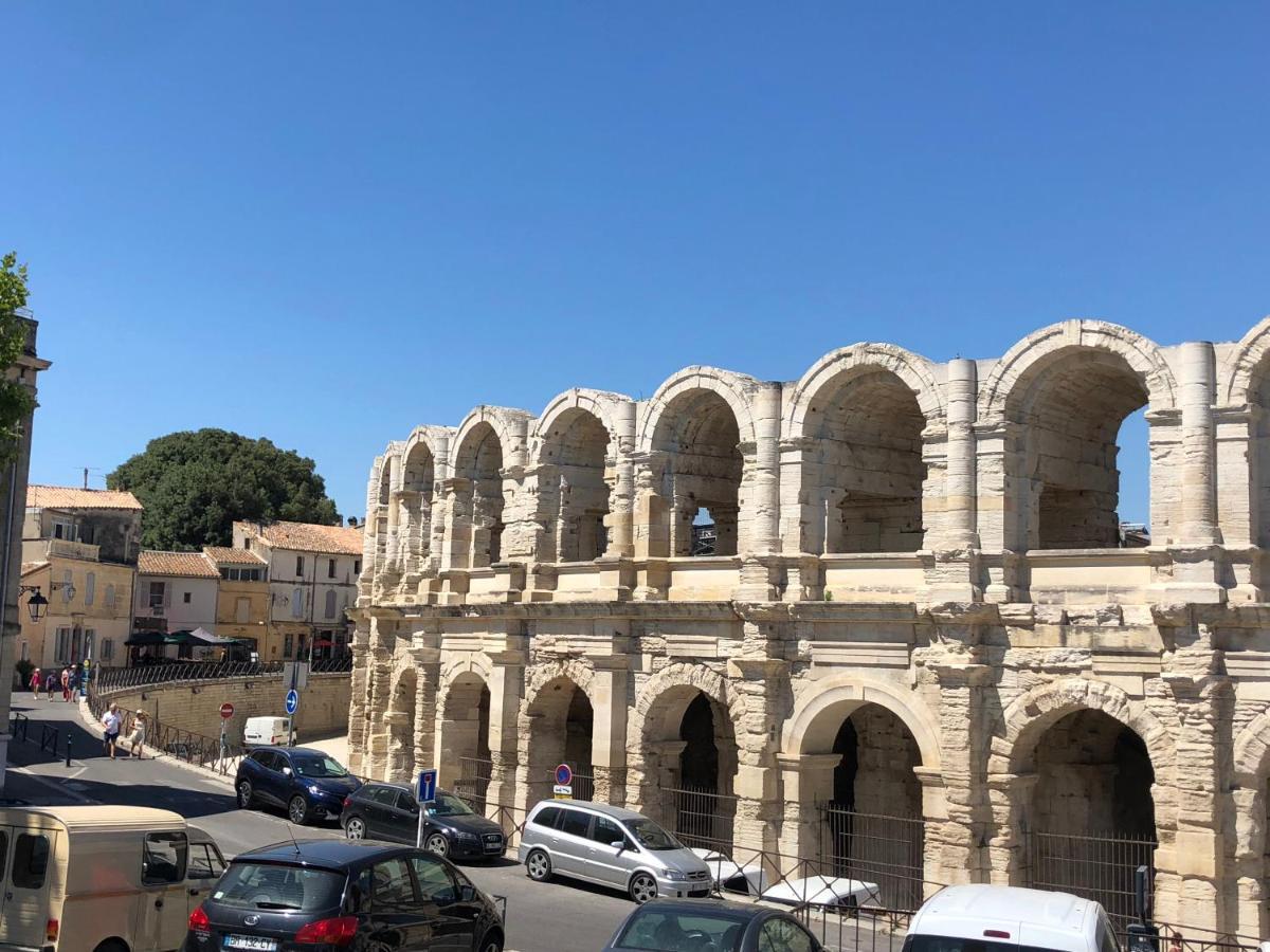 Aux Pieds Des Arenes Apartment Arles Exterior foto