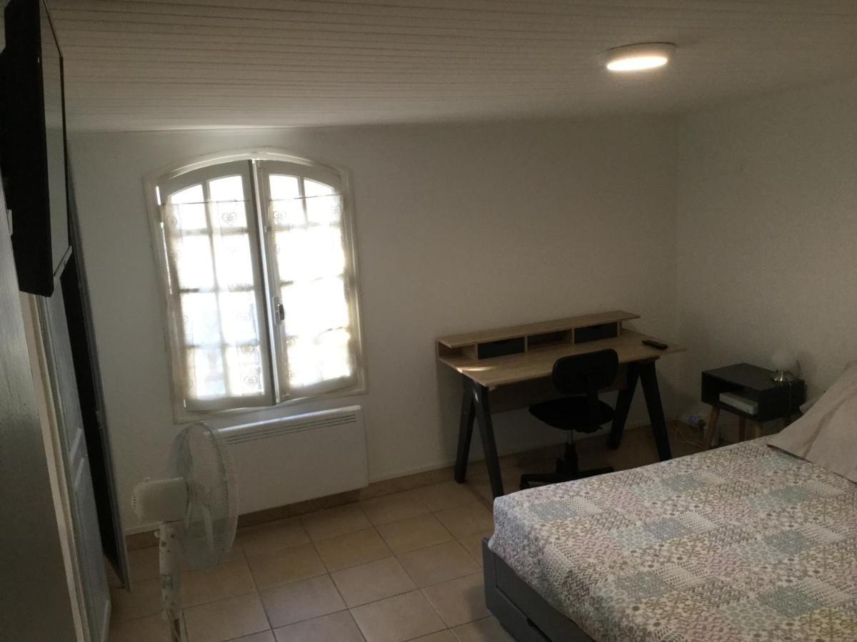 Aux Pieds Des Arenes Apartment Arles Exterior foto